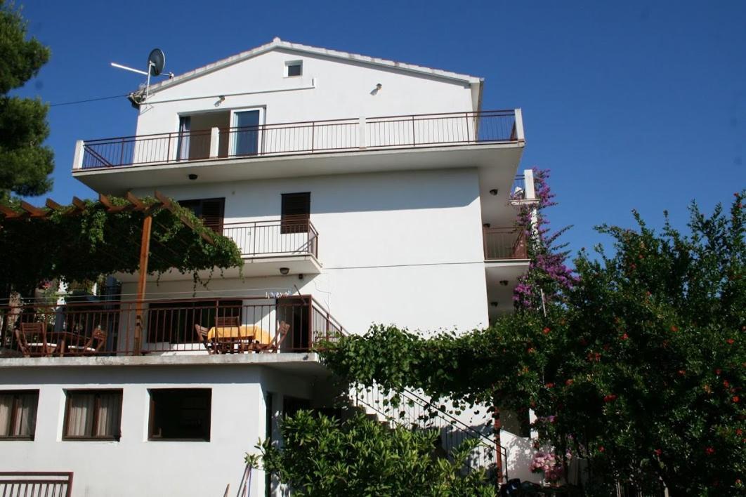 Apartmani Mladina Jelsa  Exterior photo